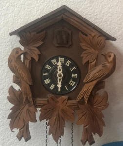 bird cuckoo clock oregon vintage thrift